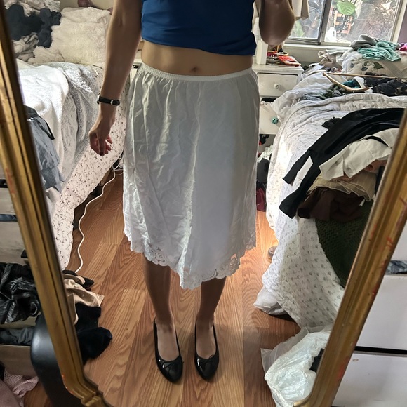 Vintage White Slip Skirt - Picture 2 of 9